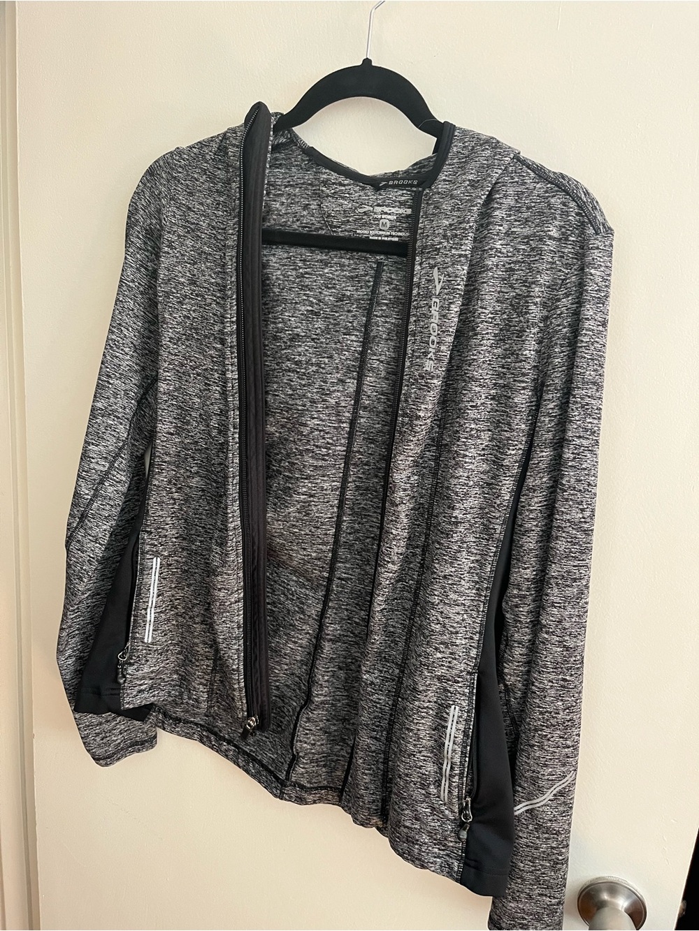 Brooks Women's Heathered Black and White Zip Jacket